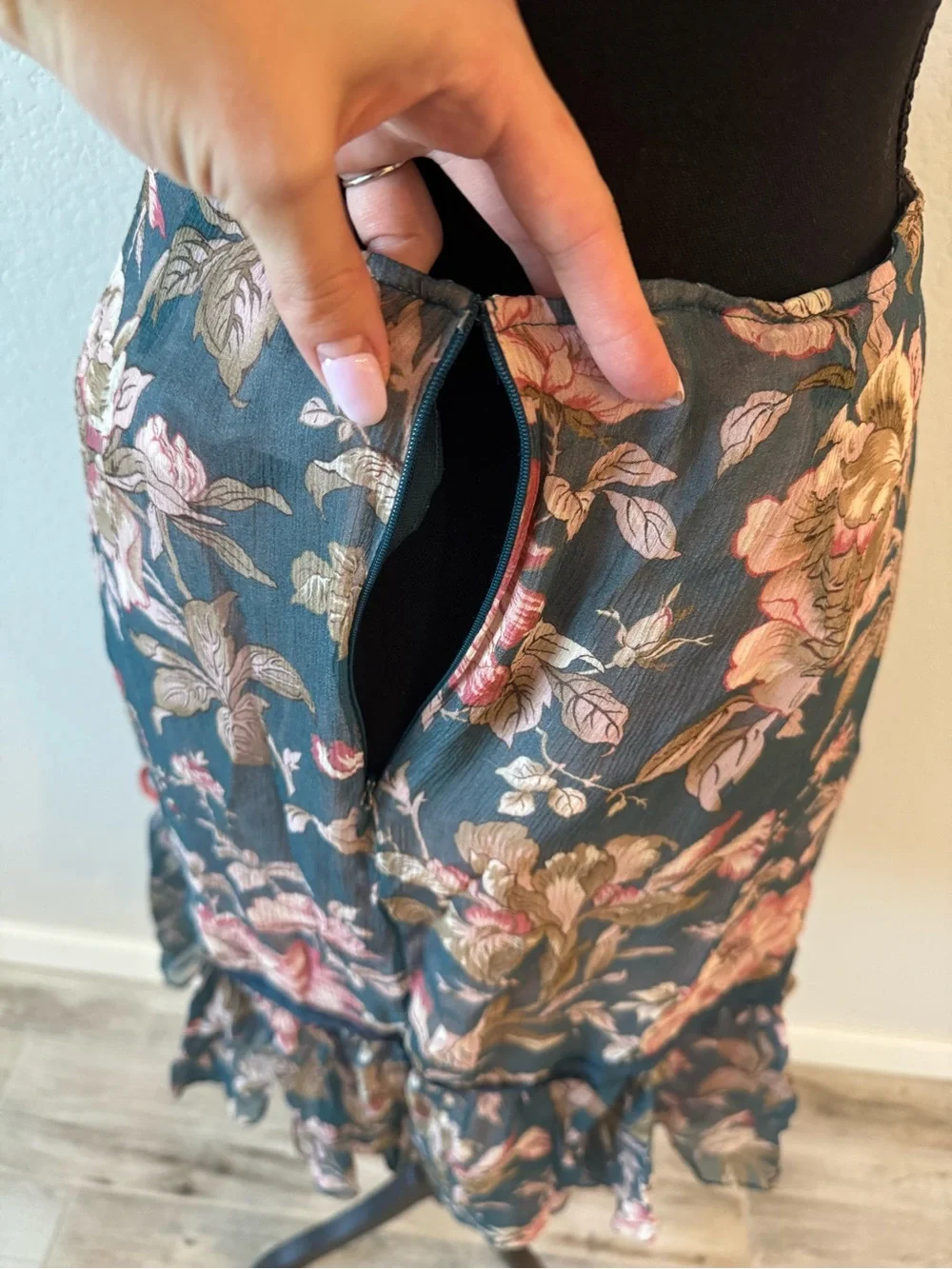 Anthropologie Odille 100% Silk Floral Ruffle Mini Skirt Blue Pink Size 10